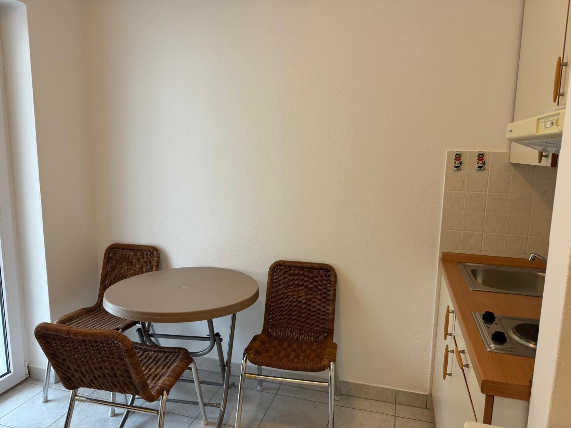 House 100M From The Beach With Free Parking And Breakfast Baška Voda Exteriér fotografie